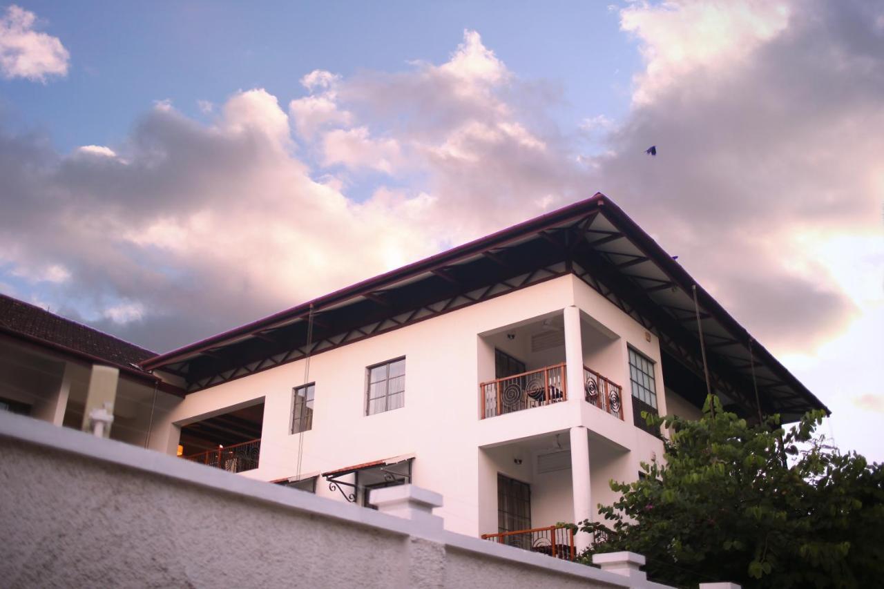 Eighth Bastion - A Cgh Earth Experience होटल Kochi